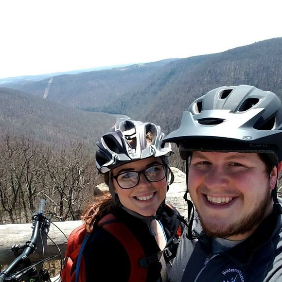 Meet your Posher, Jessica - Picture 1 of 2